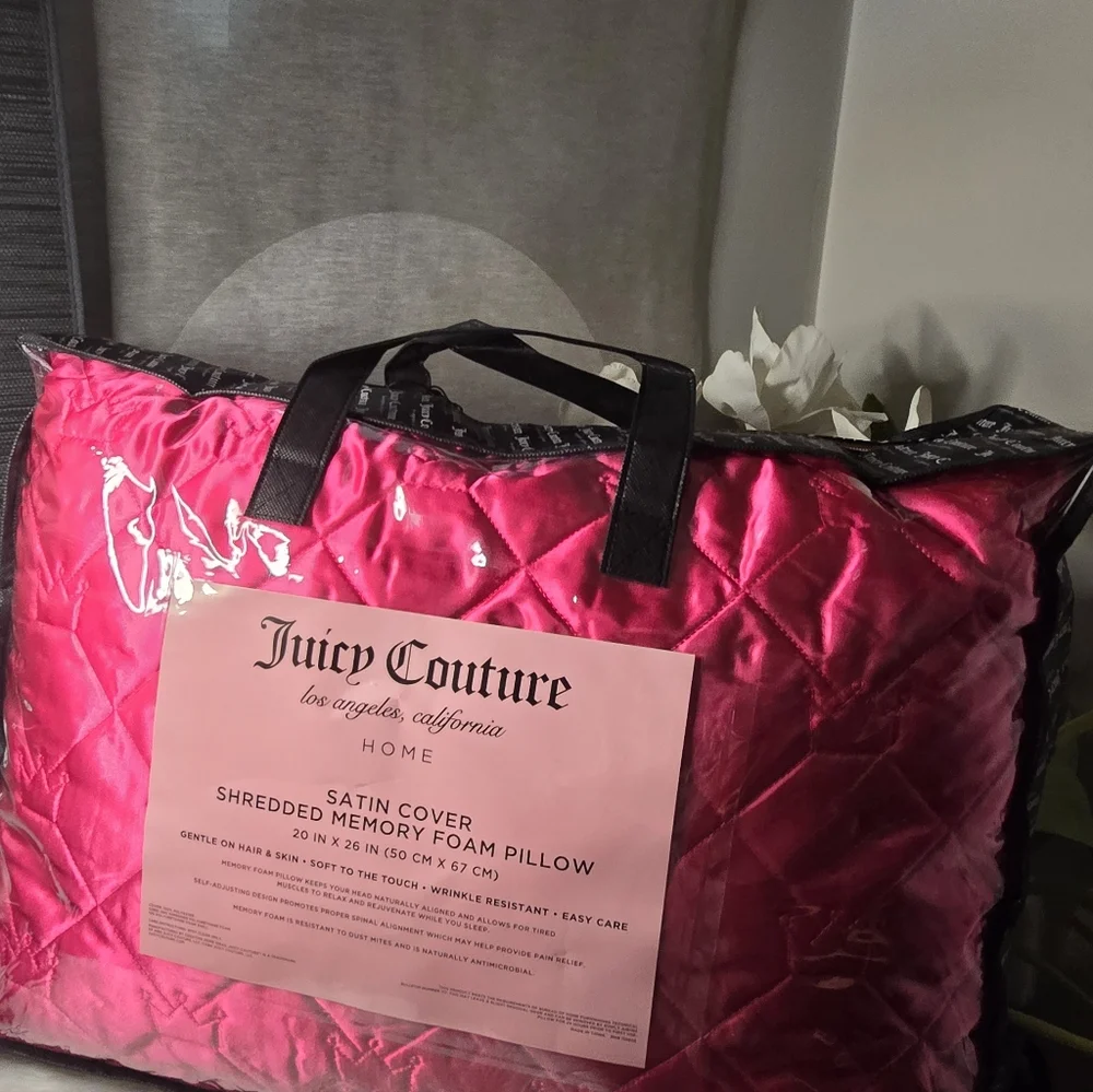 JUICY COUTURE Hot PINK SATIN COVER SHREDDED MEMORY FOAM PILLOW New